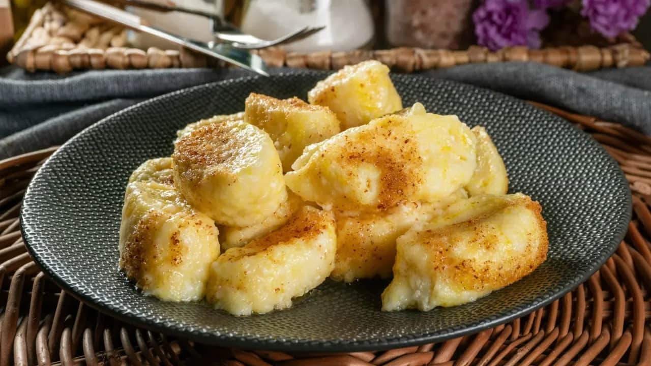 Jak długo gotować kluski leniwe? Sekret idealnego czasu