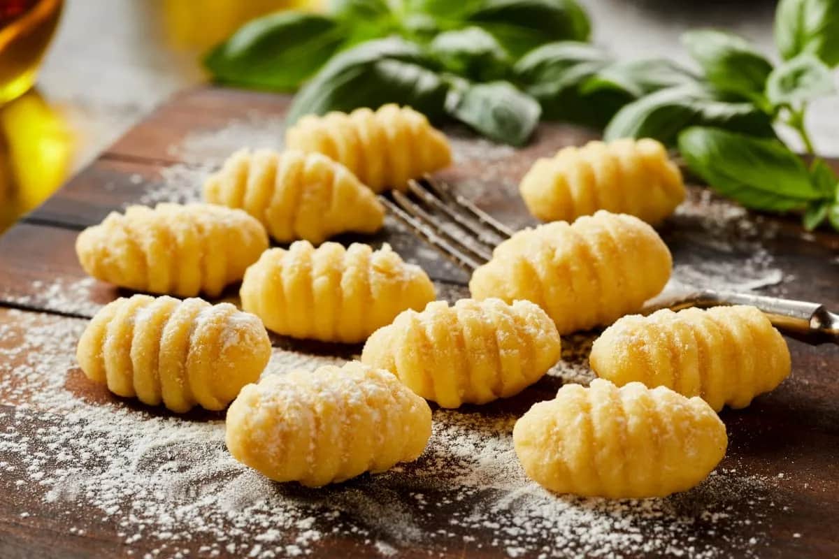 Gnocchi: Jak podawać? 30+ pomysłów na pyszne dania